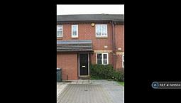 2 Bedroom House In Nutmeg Close, London, E16 (2 Bed) (#1139550)