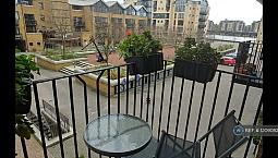 1 Bedroom Flat In Taffrail House, London, E14 (1 Bed) (#1209082)