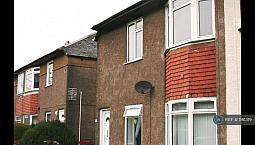3 Bedroom Flat In Chirnside Road, Glasgow , G52 (3 Bed) (#1161319)