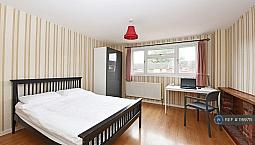 4 Bedroom House In Cicely Road, London, Se15 (4 Bed) (#1169715)