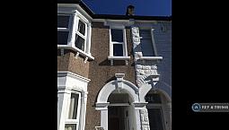 1 Bedroom Flat In Catford, London, Se6 (1 Bed) (#1195946)
