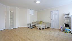 1 Bedroom Ground Floor Flat. Boasting A Lounge, Off Street Parking & Communal Garden.*Barking Road*