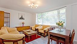 Large 4 Bed House Near London Victoria Park, 