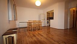 Spacious 2 Double Bed Flat In Perfect Condition. Third Floor With Separate Kitchen And Bathroom.