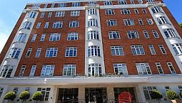 220Geg - Fabulous One Bed Flat (4Th Floor)-Gas, Hot Water, Concierge, Communal Garden Included- Nw8 
