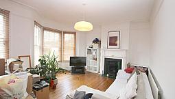 Must See!! Massive 2 Bed Flat In Perfect Location - Call Riccardo Now For Viewings!