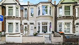 5 Bedroom House In Marlow Road, London, E6 (5 Bed) (#1144048)