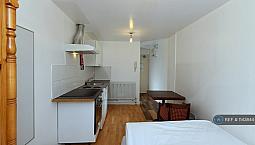 Studio Flat In Kember Street, London, N1 (#1143844)