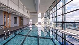 Monthly Luxury Two Bedroom Apartment In Manchester M4. Pool And Gym Access. All Bills Included