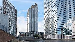 3 Bedroom Flat In Carrara Tower, 250 City Road, Islington Ec1v