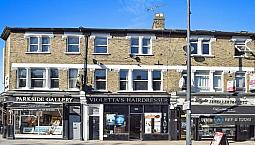 1 Bedroom Flat In Upper Richmond Road West, London, Sw14 (1 Bed) (#1121261)