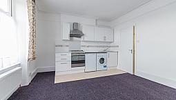 Lovely Studio Flat To Rent In Streatham Hill. Virtual Viewings Available.