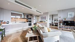 Large 3 Bedroom Flat In London