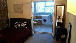 Couples Flat,Erdington Town Centre,Nr Birmingham City,Shops Etc 