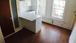 Small Characterful Split Level 1 Bed Flat - Some Bills Included