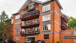 3 Bedroom Flat In Sefton Park, Liverpool, L17 (3 Bed) (#1214601)