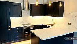1 Bedroom Flat In Amhurst Road, London, N16 (1 Bed) (#1148776)