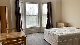 Large Ground Floor Self Contained Studio Flat In Wood Green, N22.