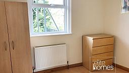 Large 1St Floor 1 Bedroom Flat In Walthamstow E17.