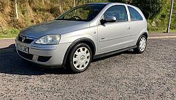 ** 2005 Vauxhall Corsa Design Twinport **