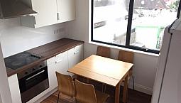 2 Bed 3Rd Floor Flat To Rent In Burnt Oak-Vancouver Road-No Lift