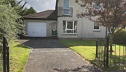 Large 4/5 Bedroom House For Rent. 