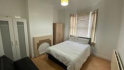 Large 6 Bedroom Family Home In Leyton Close To Station!