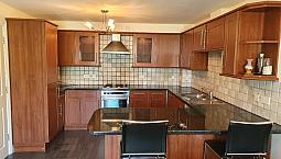 Beautiful 2 Double Bedroom 2 Bathroom Flat With Off Street Parking In Cheshunt En7