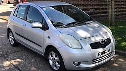 Automatic Toyota Yaris T Spirit 