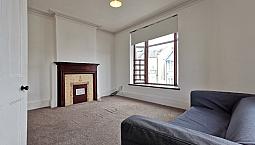Large First Floor Flat Featuring A Separate Double Bedroom