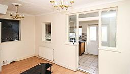 3 Bedroom House For Sale Rainham Road 