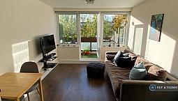 3 Bedroom Flat In Clovelly Way, London, E1 (3 Bed) (#1102665)