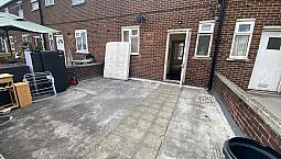 One Bedroom First Floor Flat With Separate Living Room & Terrace To Let Near Gants Hill Station