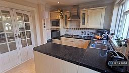 Spacious 3 Bed House In Dagenham 
