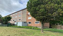 Livingston, 2 Bedroom Flat, Craigshill. 