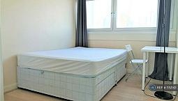 1 Bedroom In London, London, E14 (#1152143)