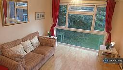 1 Bedroom Flat In Taymount Rise, London, Se23 (1 Bed) (#1076520)