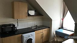 1 Bedroom In Creffield Road, London, W5 (#1148948)