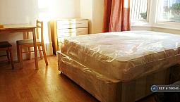 1 Bedroom Flat In Wightman Road, Turnpike Lane, N8 (1 Bed) (#1186146)