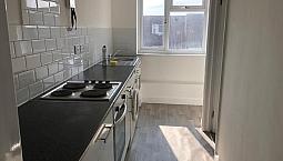 Spacious 2 Bed Flat In Dagenham Part Dss Welcome 