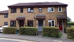 2 Bedroom Top Floor Flat - Wanstead E11