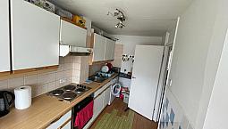One Bedroom Flat First Floor In Kings Bury Near Kings Bury Station 