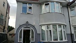 A Massive Double Room In Wembley With No Admin Fees 