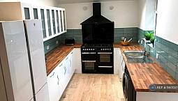 1 Bedroom In Empress Road, Liverpool, L7 (#1160037)