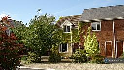 1 Bedroom House In The Moor, Melbourn, Royston, Sg8 (1 Bed) (#1114351)