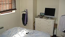 In Owners 3Rd Floor Flat Ensuite Doubleroom Sharekitchendining Includesbillsnet Verynearbuscanalpark