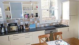 Renovated 3 Bedroom Apartment- Streatham Hill
