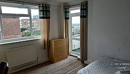 4 Bedroom Flat In Cumberland House, Kingston Upon Thames, Kt2 (4 Bed) (#1199504)