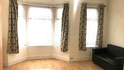 Studio Flat To Let At Lindley Road Leyton London E10 6Qt Area. 