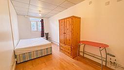We Are Happy To Offer This Beautiful Studio Apartment In Kember Street, Islington, N1-Ref: 851